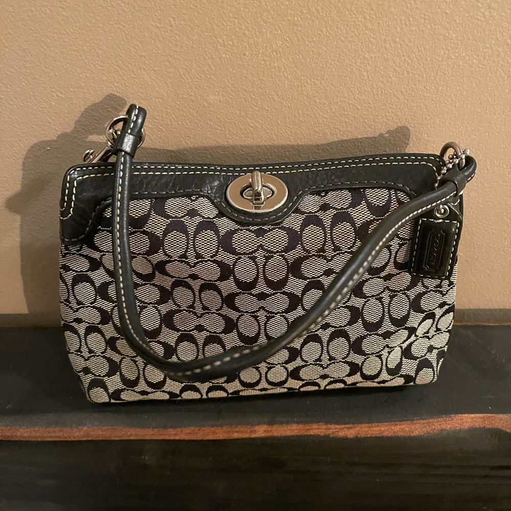 Auth Coach clutch wristlet purse black signature